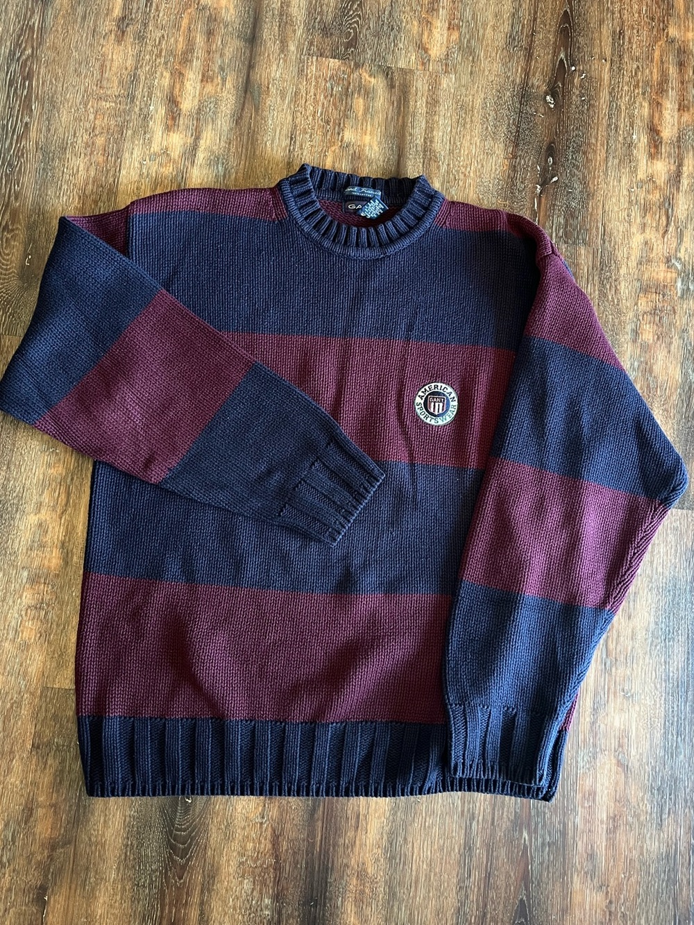 Vintage GANT Men's Navy and Burgundy and navy Striped Crewneck Sweater